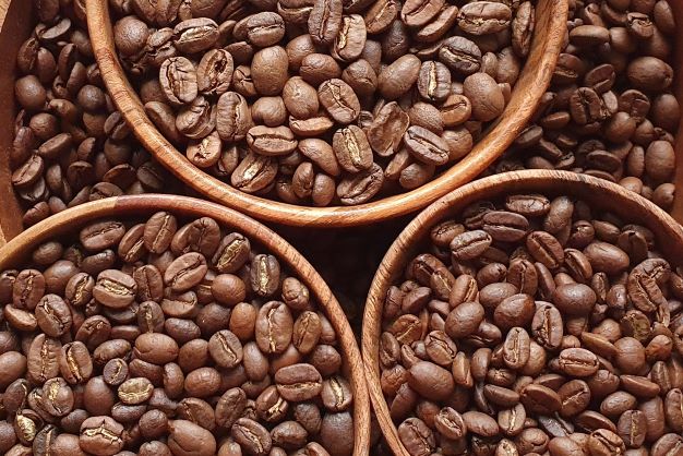 Najwyższej jakości kawy z całego świata świeżo prażone przez doświadczonego roastera